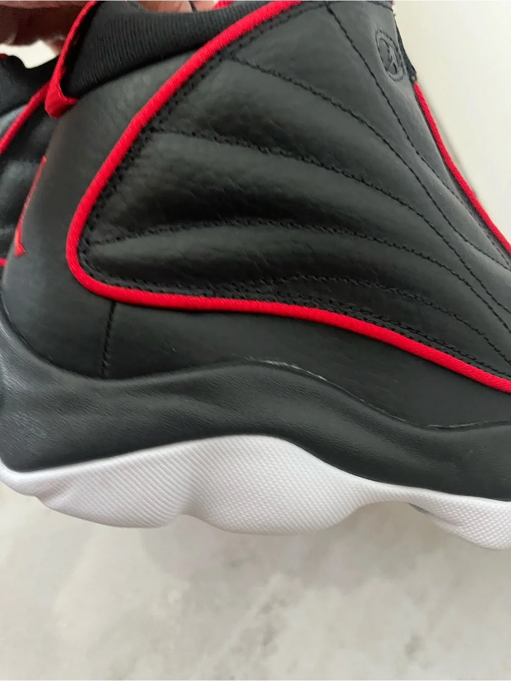Nike Jordan  Pro Strong Black University Red White Sneaker (GS) DC7911-061 Size